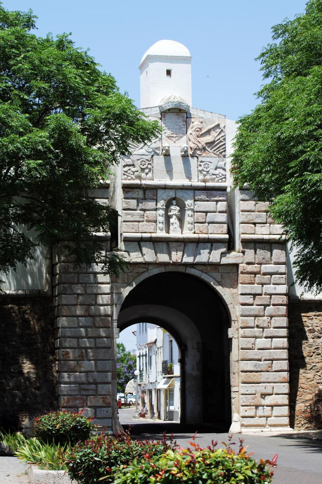 Pateo Dos Solares Charm Hotel Estremoz Dış mekan fotoğraf